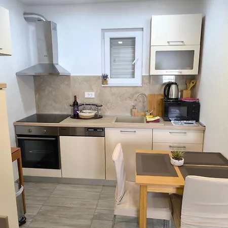 Skyrock Apartment Tucepi